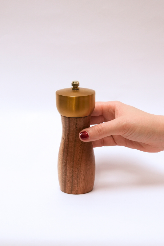 Molinillo Pequeño Para Sal y Pimienta De Madera De Acacia con Dorado