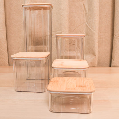 5 Contenedores de policarbonato con tapa de bambú