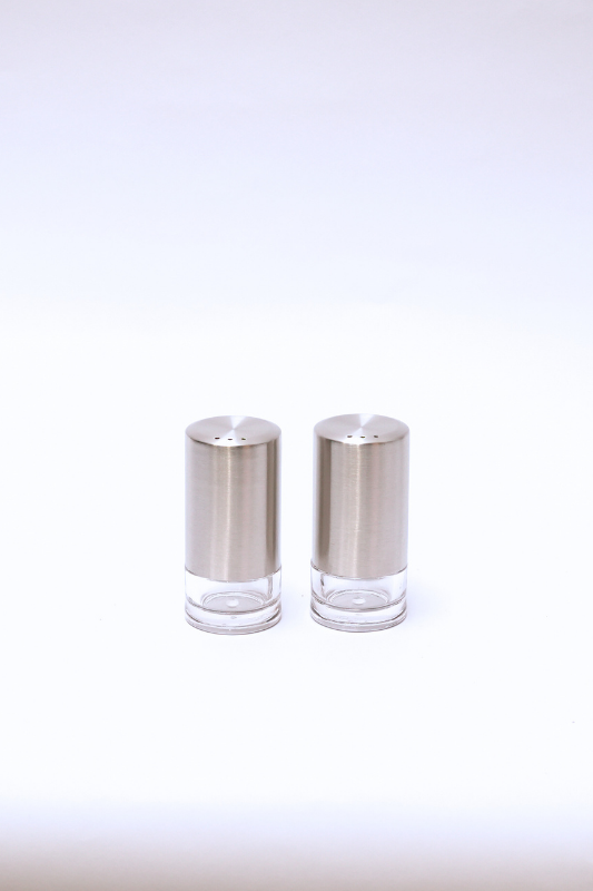 Set de Salero y Pimentero de Acero con Base de Acrílico