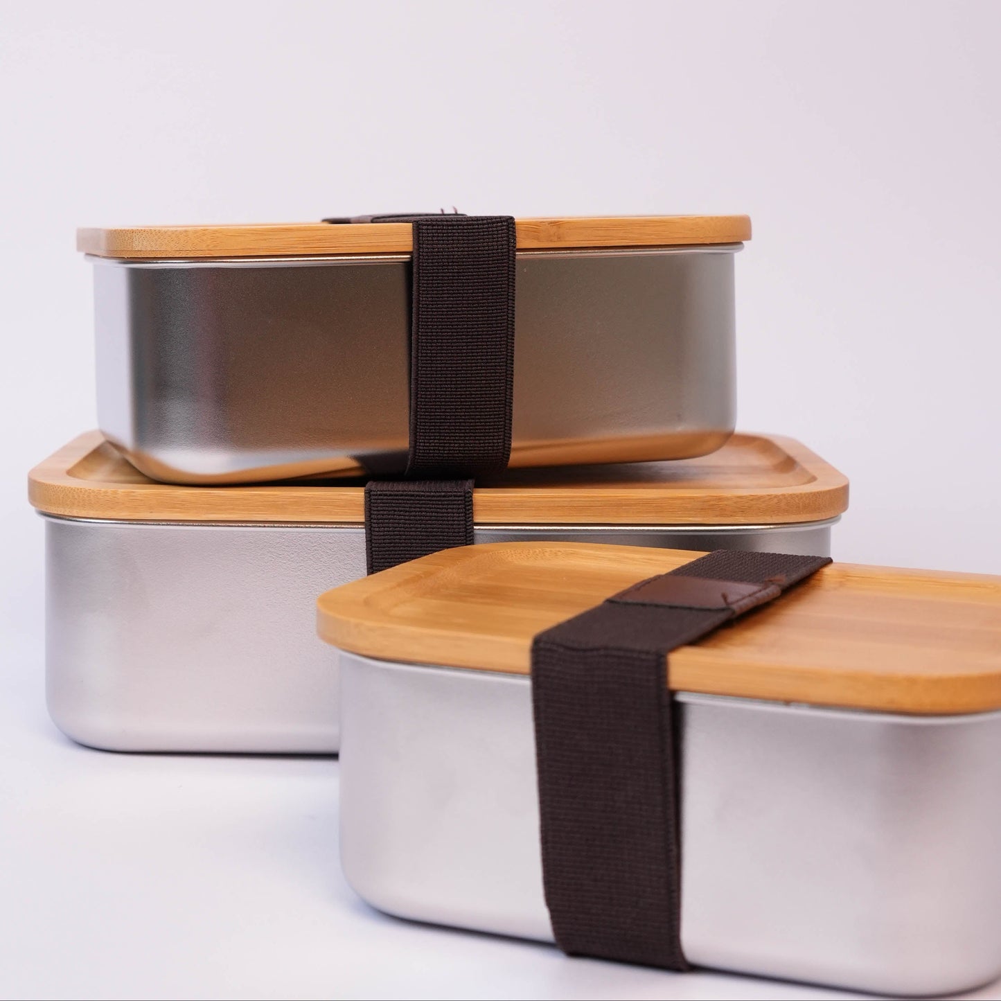 Kit De 3 Porta Comida En Acero Con Tapa De Bambú + Precinto Elástico